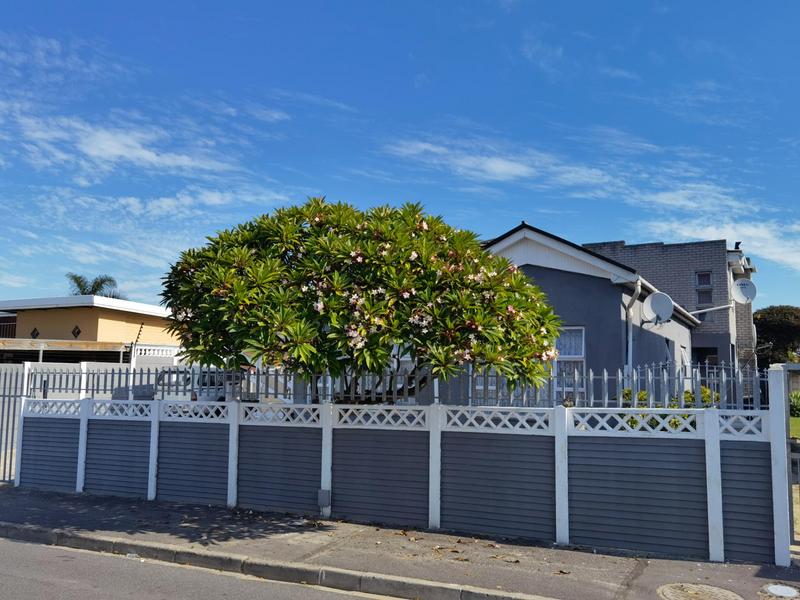 5 Bedroom Property for Sale in Churchill Estate Western Cape